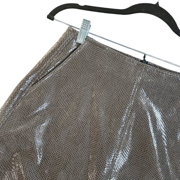 MOLLY BRACKET KHAKI GREEN SNAKEPRINT FAUX LEATHER SKIRT - Picture 4 of 9
